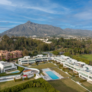 Villa Contemporánea de Lujo en la Golden Mile de Marbella